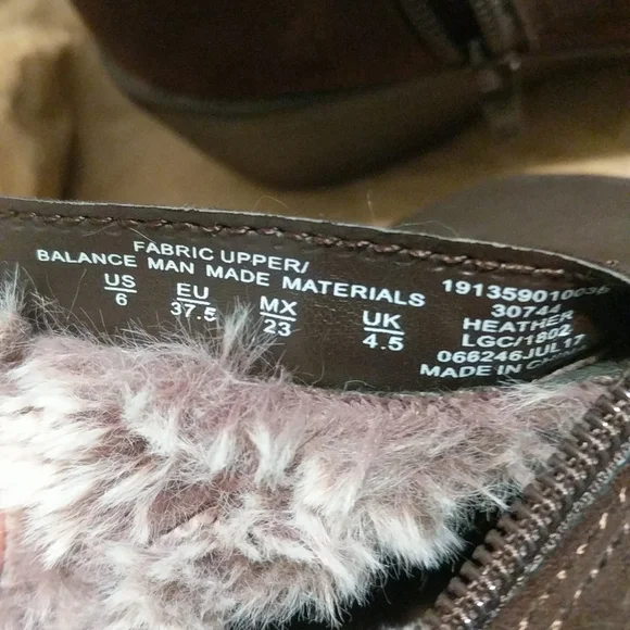 Basic Editions Ankle Boots Size 6 - Picture 9 of 9